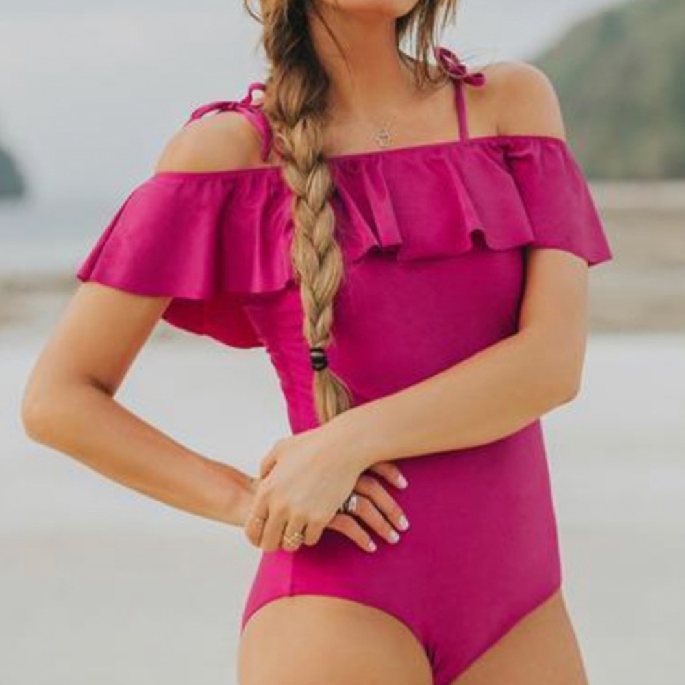 Albion The Wave One Piece Off The Shoulder Pink